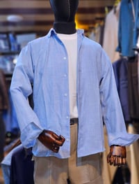 قميص لنن • بنطرون كوري • بدي أبيض