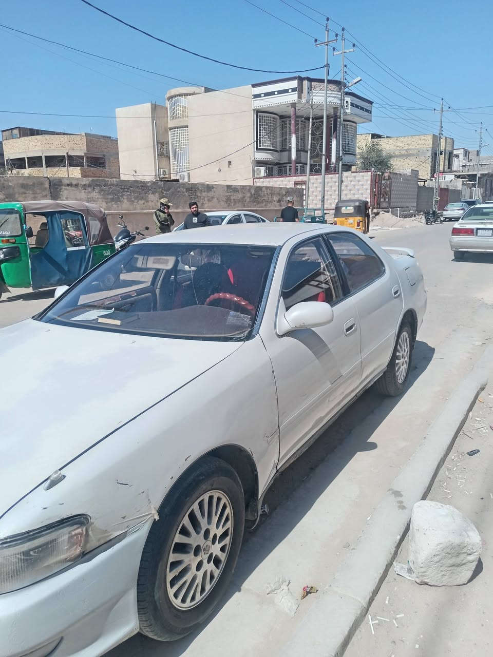 كرسته البيع بيهه ضربه بل صندوك السعر60الرقم ***********المكان بصره قضاء الكرنه موديل 93
