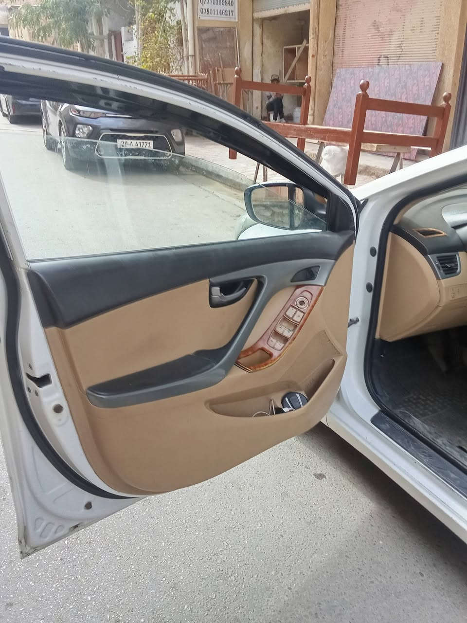 السلام عليكم شباب الانتره افنتي 2012 خليجي مضروبه جنطه ومصبوغه عام  رقم اربيل باسم كردي شرط التحويل مكاني واسط الكوت رقمي *********** فقط وتساب
