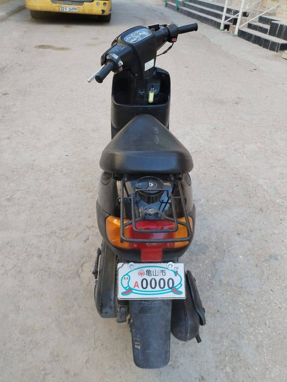 بطة مال حاوية مصارلها اهواي من طالعة من المعرض وصل موجود ب٦٠٠  ***********
