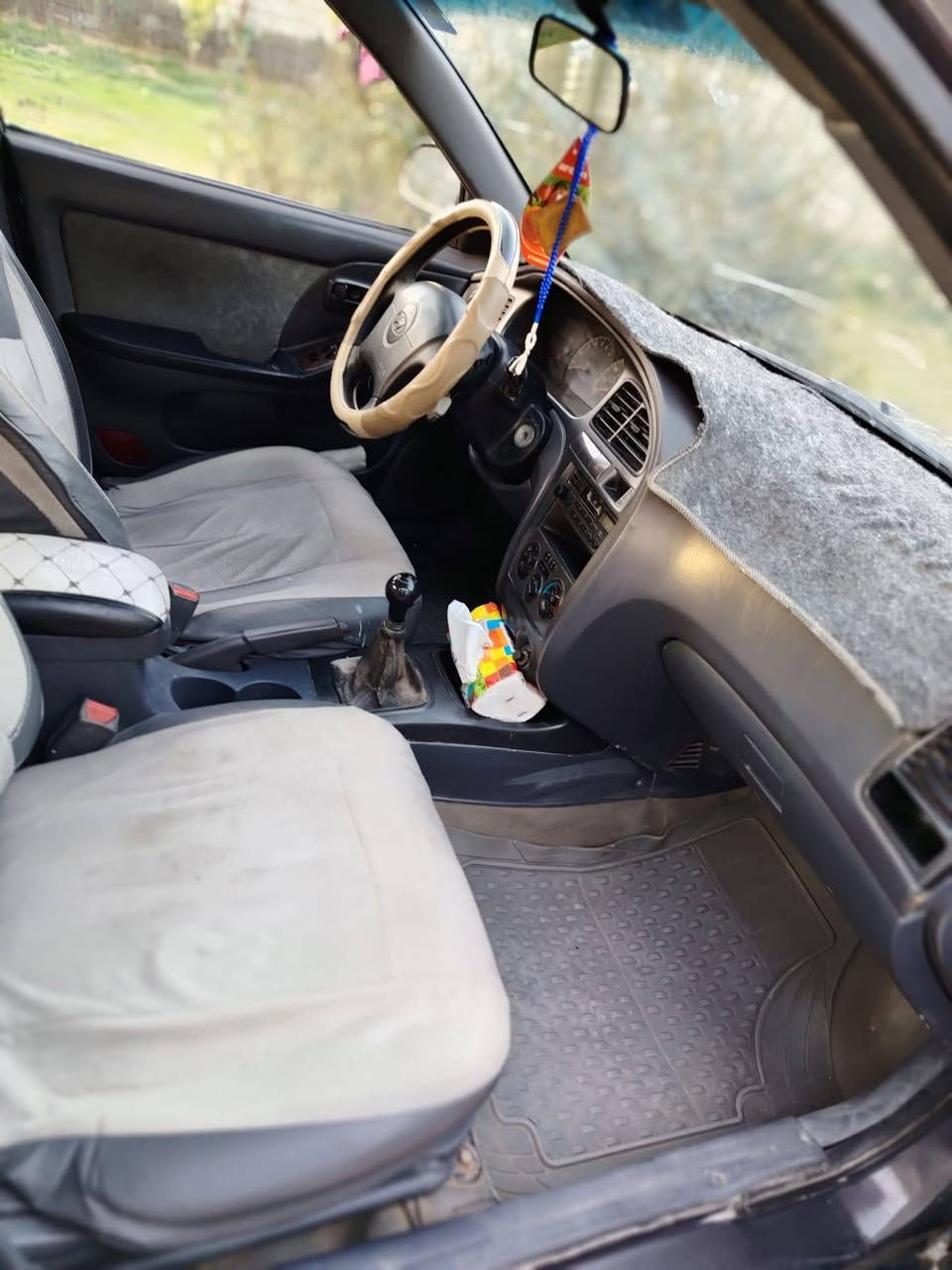 الانتره موديل  ٢٠٠٢ للبيع سياره جاهزه تدفه تبريد بسمي هزه وسنويه جديده 
صدر امامي جديد  مابيها ضربه قويه بس جراد ***********
