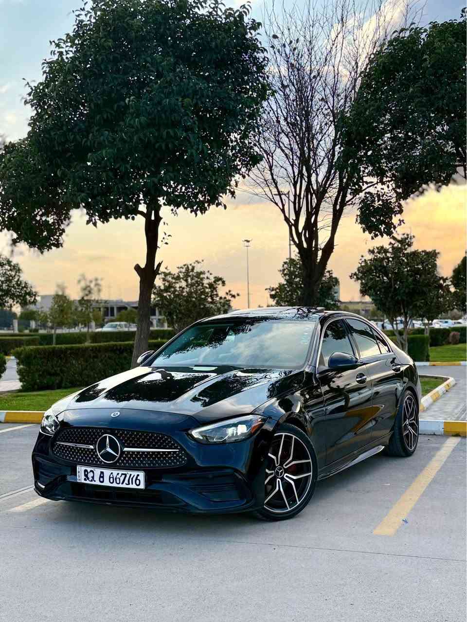 السلام عليكم
‏C300 AMG 4Matic 🇩🇪🇩🇪🇩🇪
‏‎  🔥2023 موديل
‏‎عداد المسافات:30 mil
‏‎السعر : 340$ ورقة💵
‏‎مواصفات السيارة 
‏‎سلایتكت amg دشبول Pianos 🎹 كشن جلد وكهرباء و خزن و تدفئه
لايت لیدويل AMGانارات داخلية متعددة الالوان ٦٤ لونحساسات ٣٦٠ درجه بصمه تشغيل مع ابواب بصمه شاشه وسطيه كبيره رادار امامي وخلفي وجانبي داخل كاربون فايبر ابل كار بلي و اندرويد بيهاشاشة دجتال متعددة الاشكال
‏انضمات قيادة (sport , sport+,comfort,eco)
‏‎وباقي مواصفات المارسدس المعروفه 
‏‎السياره مرقمة و تحويل او وكالة حاضر نفس اليوم 
السيارة وارد امريكي بدون صبغ بدون ايرباكات اقل من شبر تعديل 
كير و محرك كلها بشرط السيارة اخت الزيرو
‏‎السعر : 340 ورقة💵
‏‎للاستفسار : ***********
‏‎العنوان : اربيل مدينه معارض 40m أربيل, العراق
