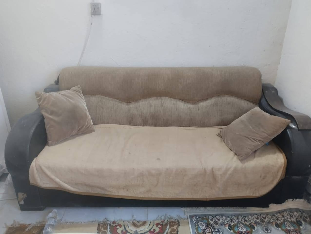 #ناصرية_الشهداء_شارع_النص
٦ قطع تخم السعر فقط ٧٥ لحك والله بلاش يردون يجيبون جديد الناس.***********
