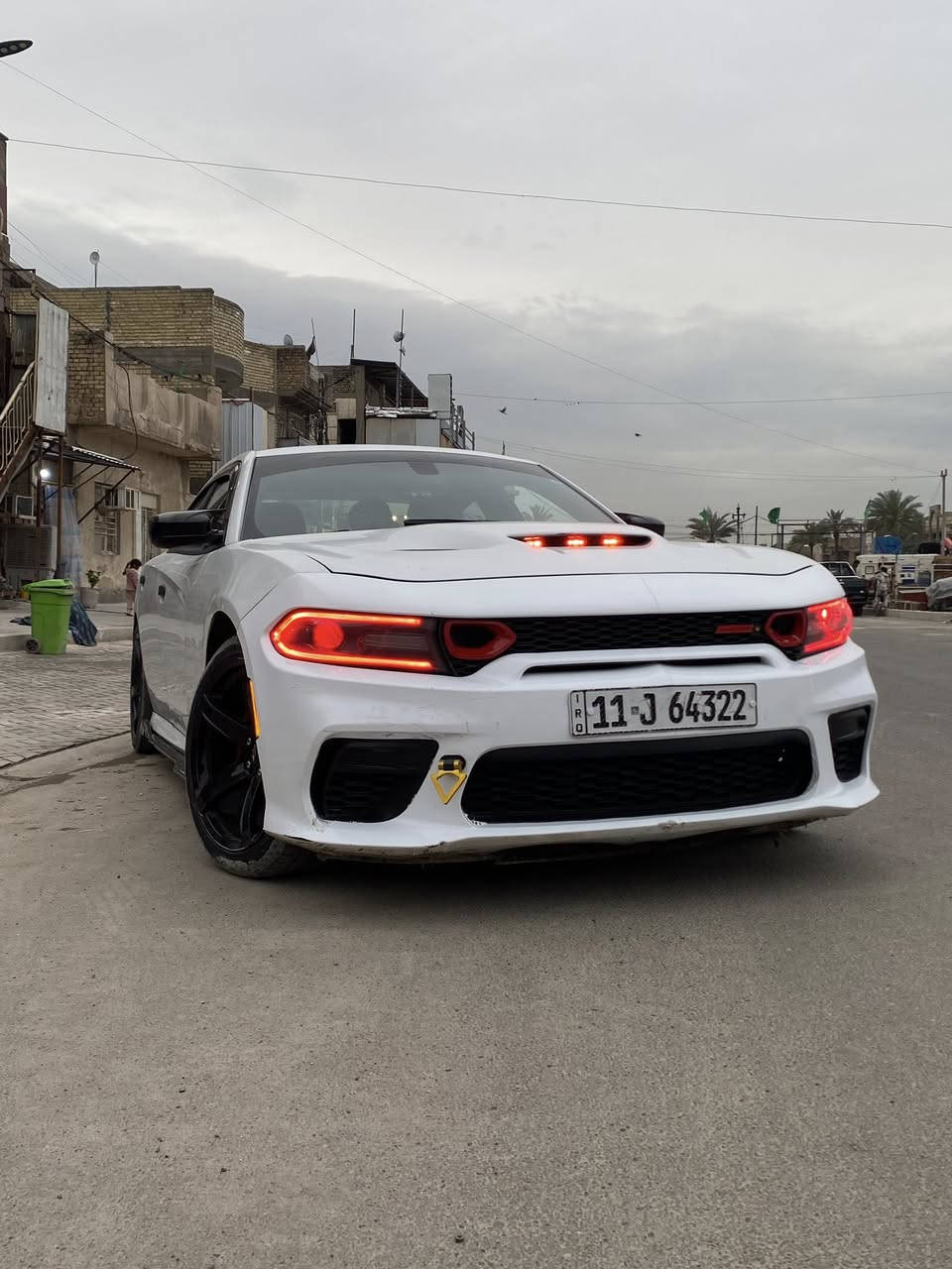 سلام عليكم 
للبيع او مرواس. حسب القناعة امريكي. كوري 
جارجر 2016 RT فول رياضي كزوزات نصبه ويل تحديث كله يخبل السياره حلوه وبل عافيه عل ياخذها السياره كلشي مذكور بالمنشور السونار وكل الصور موجوده اتصل وبيك خير وتدلل 
اتصال. ‭0782 724 4019‬
واتساب. ‭0770 736 7647‬
