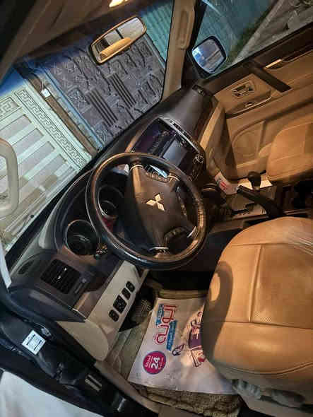 السلام عليكم باجيرو موديل ٢٠١٧ ع وضع الوكالة ماشيه ٩١ ألف كيلو للبيع مكان بغداد الكراده باسمي السنويه تحويل ثاني يوم السعر ٢١ ألف دولار 
للاستفسار ‏‪***********‬‏
