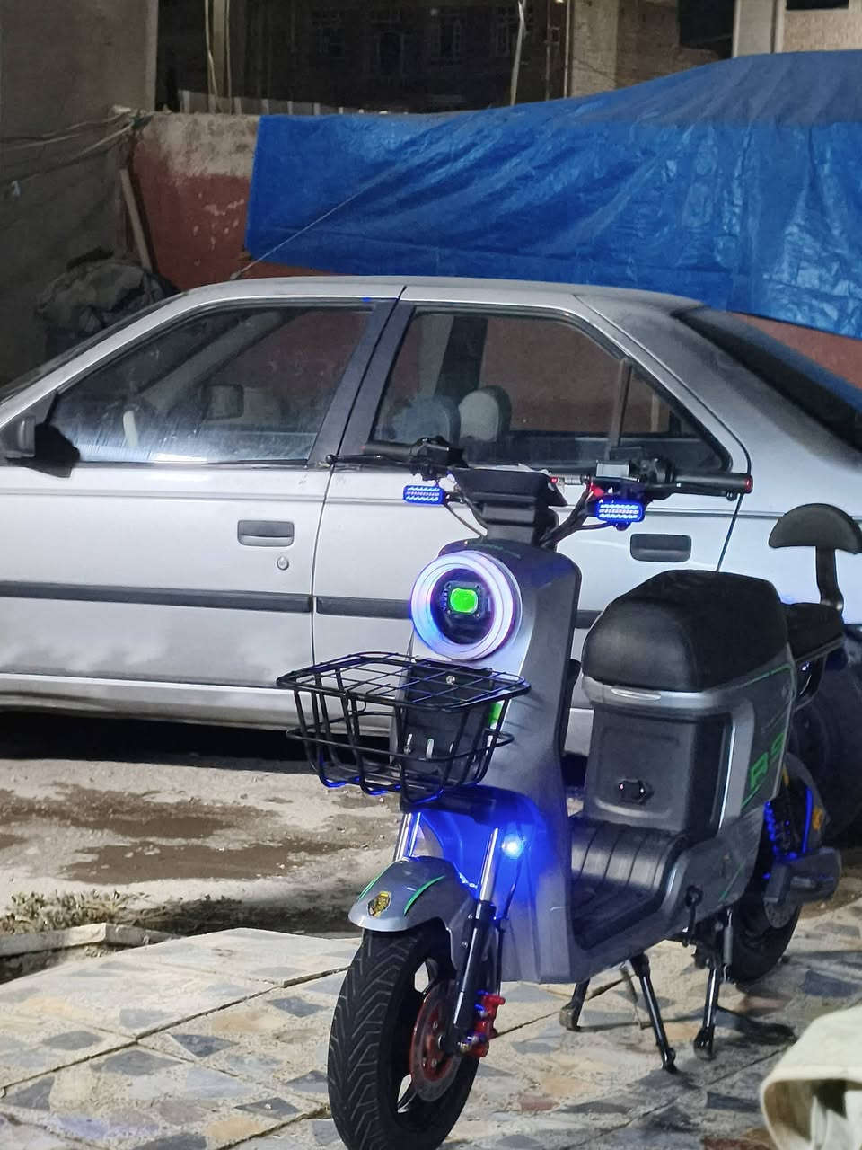 دارجة شحن آر تسعه  وكالة حسن وحسين جي تي للبيع ***********
