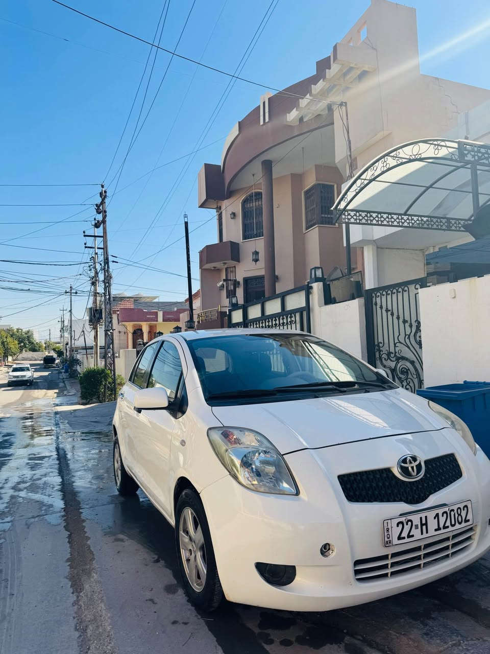 تويوتا يارس 
موديل 2008￼
دفتربنزين هةيه 
سةنةوى تازةيه تا 2028
دوو پةلةى بچوكى هةيه 
نرخى 90 مجالى كةم 
كير ومةكينةى بةشةرت 
ژمارى موبايل ***********
*********** Singapore
