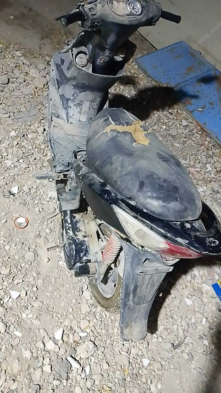 السلام عليكم اخوان عندي درجة كامكو الدرجه طافيه ابيع على طفيتها كوم حديد الي تفيده يتفضل خاص وهذا رقمي ***********
