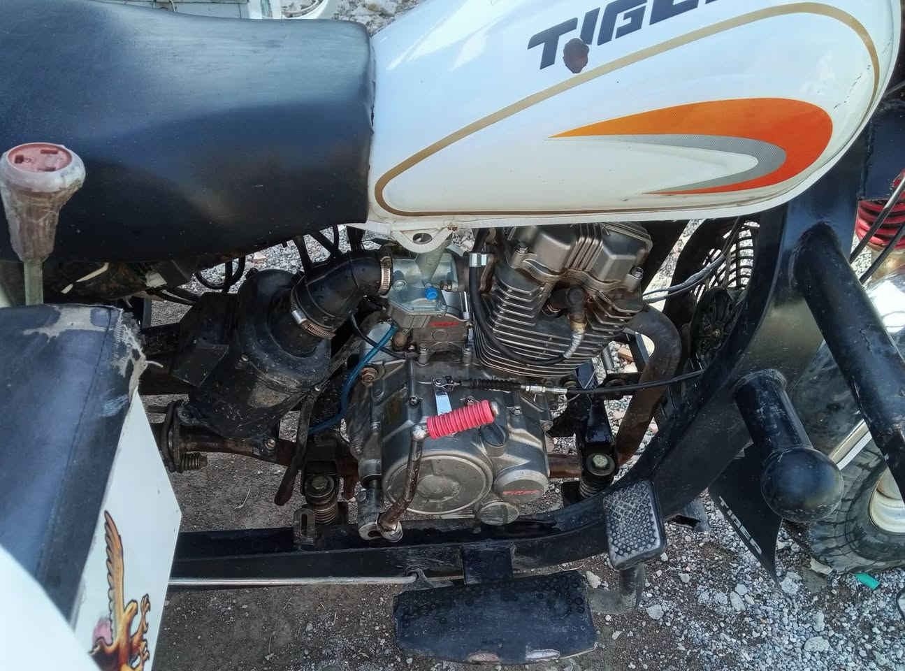 ستوتة اللبيع موديل 23تايكراورجنل شغاله كامله السعر مليون وسبعميه ***********العنوان القيارة
