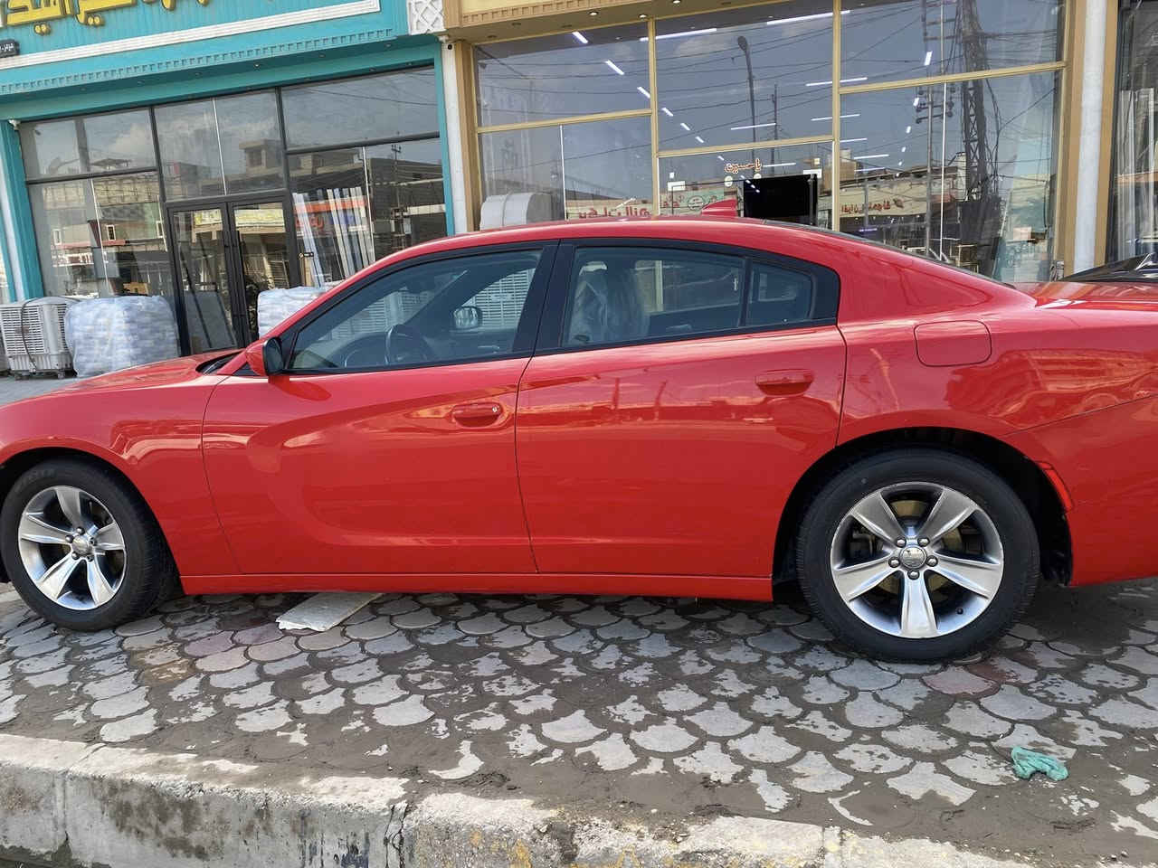 سلام عليكم
جارجر SXT احمر طماطي

موديل 2017

تو ويل اصل

السياره  كلين تايتل

ماشيه  ٧١ 

السياره على البلاد

مغلفه PPF حمايه

مكان السياره كربلاء

***********
