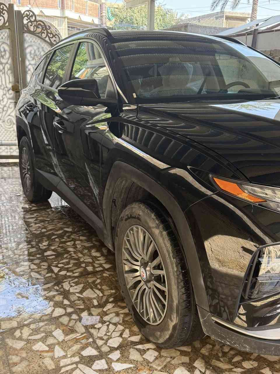 توسان 2024
ماشيه 40 
مكينه 2500 
فول ما عده الفتحه 
ضرر موضح بل صور 
سونار بيهه  
***********
190$بيهه مجال
