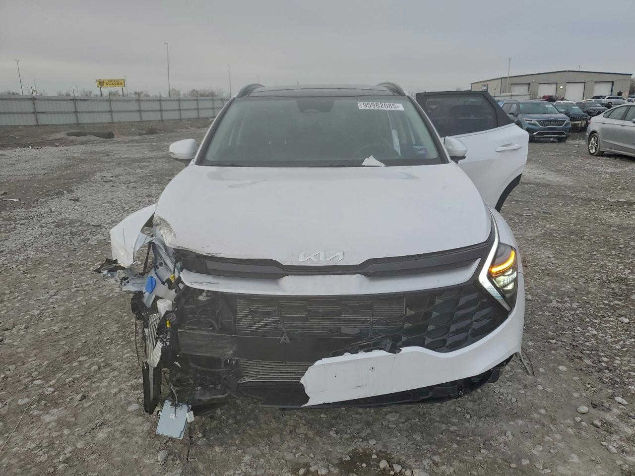 السلام عليكم  متابعين  صفحتنا  الاعزاء   ..

🚗 ((  كيا سبورتج )) 
📌 الموديل : 2025
📌 المسافة : 5.500
📌 الضرر :  دعامية امامية و جاملغ ايمن 
📌 اللون : ابيض
📌 مفاتيح السيارة : متوفرة 
📌 المحرك : 4 سليندر 2.500
📌 الوقود : بنزين
📌 موعد المزاد : الاثنين (19-1-2026) 
                       الساعة 9:00 مساءا
📌 سعر الشراء المباشر : مزاد فقط
ــــــــــــــــــــــــــــــــــــــــــــــــــــــــــــــــــــــــــــــــــــــــــــــــ
⭕ مكتب شركة نجوم اربيل ⭕
العنوان : الشوملي - مقابل بنزين خانة - عمارة احمد جاسم صاحب - الطابق الثاني 
✆ ‏‪‏‪***********‬‏
اهلا وسهلا بكم 🚗
