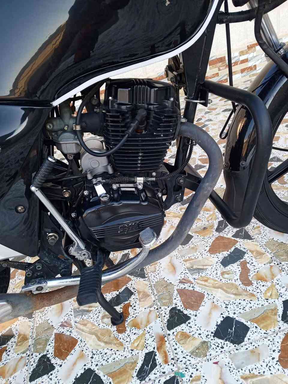 سلام وعليكم موطور سايم مكمرك وداخل هزه واكف علا لوحات موديل 21نضافه كدامك رائده مليون و600وبيه مجال حك جيه موقع تأميم شارع المشاتل اتصل ***********يوجد واتساب
