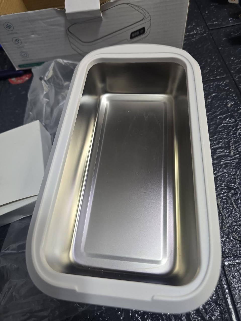 جهاز مصمم لتنظيف العناصر الدقيقة باستخدام ترددات عالية


**إذا كنت صاحب هذا الإعلان وتريد حذفه لأي سبب، رجاءا أرسل رسالة إلى الدعم الفني**