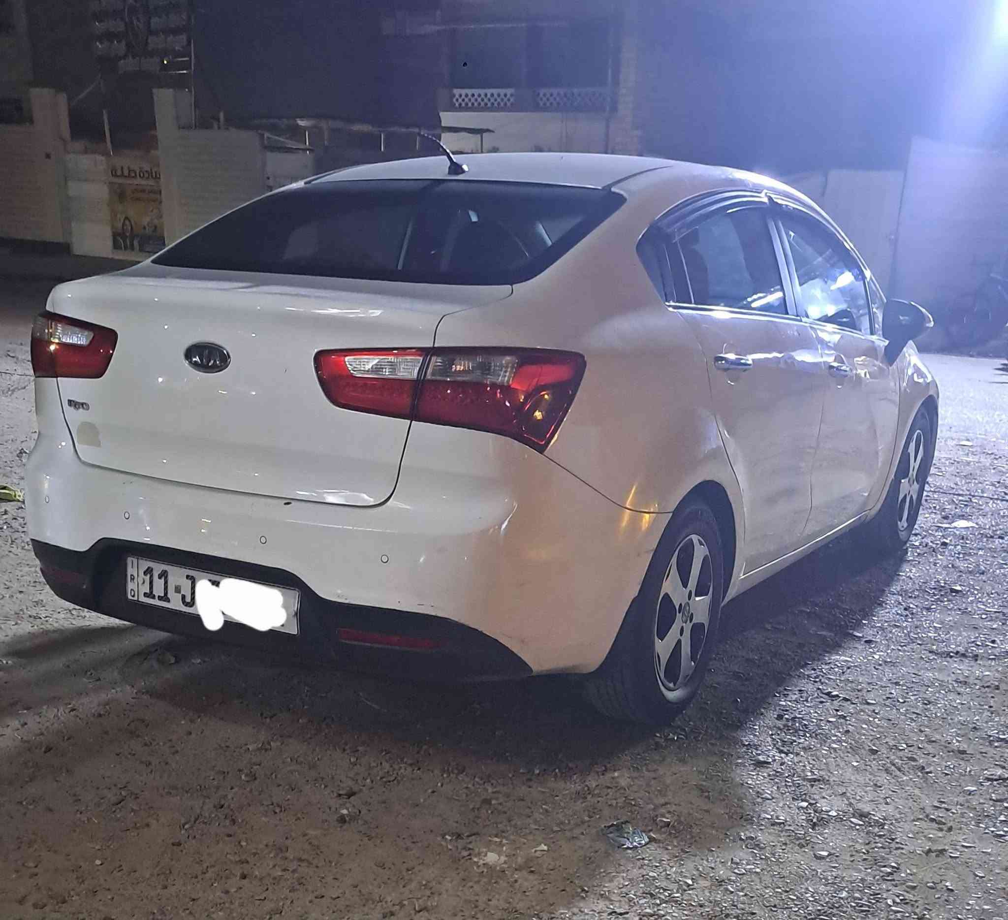 السلام عليكم كيه ريو مديل ١٣ خليجه فول مواصفات عده بصمه وفتحه  باسمي سنويه مجدد ٣١ هزه جديده مابيه حدث بيه صبغ بل باب اثر طخات خفيفه الغود شواصي كله مكفول  مكينه ١٤٠٠ كير خير من الله صدر كله جديد جاهزه السعر ٨٠ وبيه مجال  ***********
