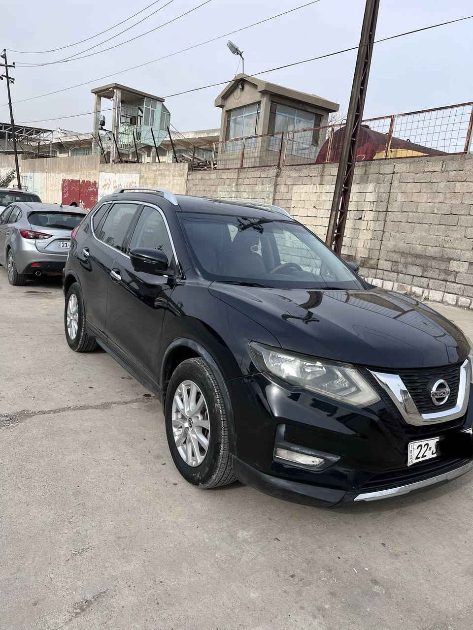 السلام عليكم
نيسان روج ٢٠١٧ SV للبيع او مراوس بروج حديث ابيض او سلفر

فول مواصفات عدا الفتحة 

كشنات جلد بلاد والسيارة مغلفة جلد جوزي المقاعد والارضية ايضا مغلفة جلد بالكامل

بصمة ابواب وتشغيل عن بعد 

كشن كهرباء + تدفئة بالكشنات

گير ومكينة بشرط السيارة جاهزة متحتاج دينار مصرف 

السيارة ماشية ٨٢ الف مايل

ضرر السيارة جامرلغ صبغ واشبر بالبنيد بارد وبيها باب خلف السايق رش امريكا

صور الحادث مرفقة بالمنشور

السعر 140  

للاستفسار التواصل واتس اب 

***********
