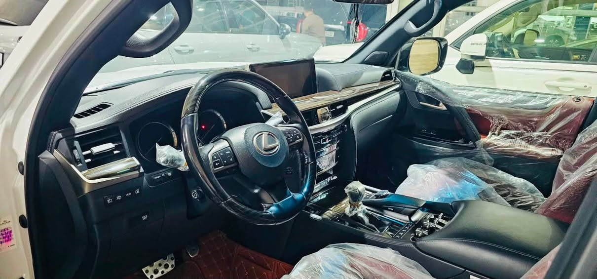 للبيع : لكزز 2021 سوبر سبورت بريم اصل 

LX570  Super Sport

ماشية 35 الف كم 

السيارة بحالة الزيرو جديدة بالنايلون كفالة من كلشي شرط الفحص 

رقم بغداد تحويل مباشر 

السيارة مال بيت 

العنوان : بغداد شارع فلسطين 

السعر 850 ورقة وبي مجال 

رجاءا فقط الشراي يخابرني 

***********
