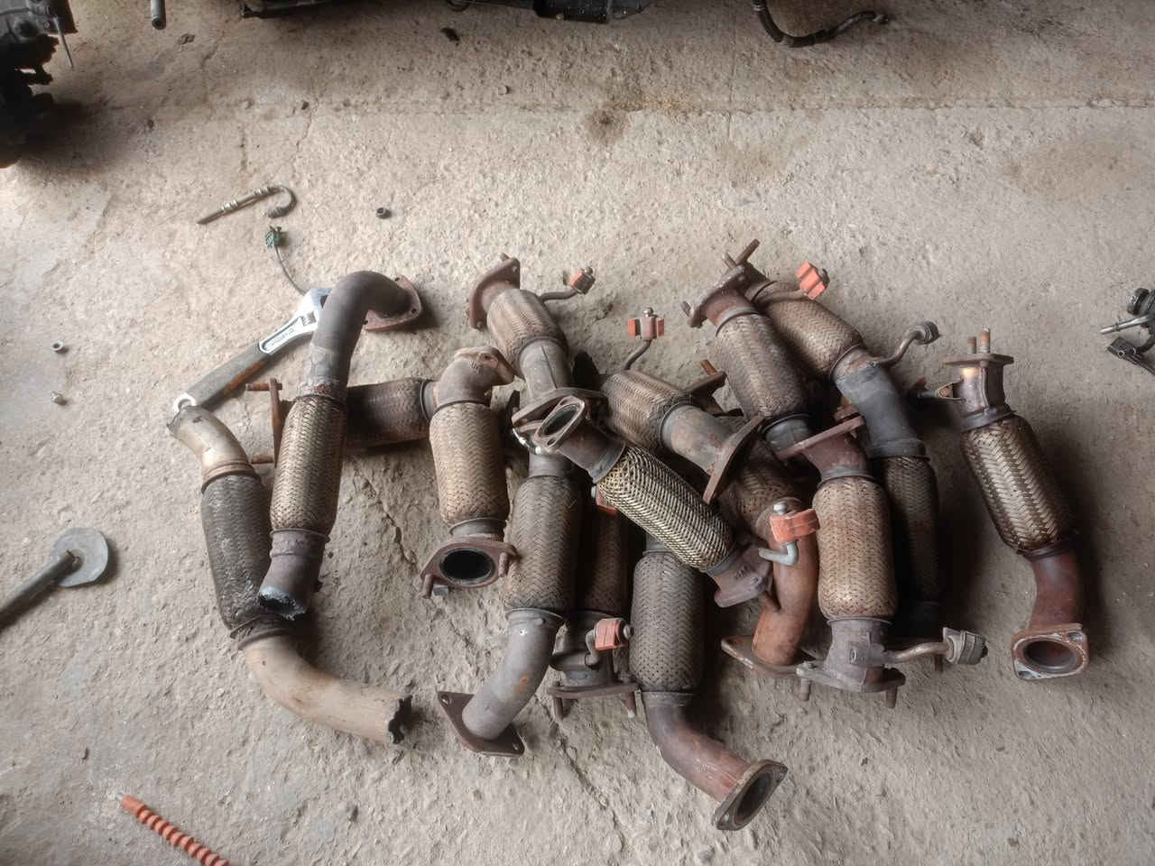 صالنصات هزار وسطيات جمله مكاني سماوه الوركاء السعر خابرني وبخدمتك ***********
