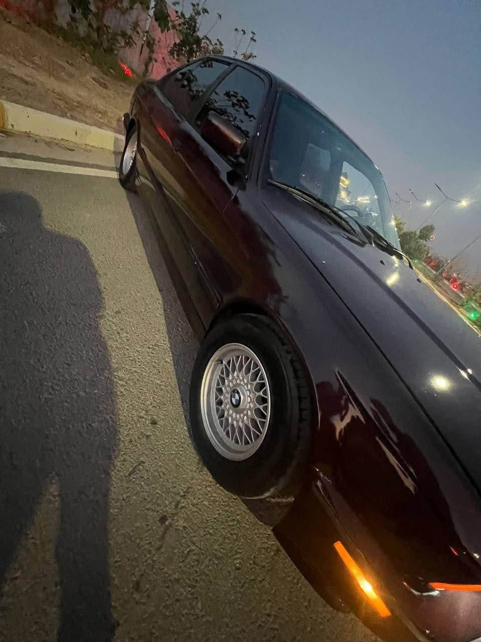 Bmw 525
مۆدێل ١٩٩٢
فولی گیرحادی
گێرو مەکینە تەقەو رەقە تەبریت بەشەرت 
سنەوی تا ٢٠٢٨ نوێیە
٢١٠٠٠٠خرامە
نرخی ٥٠$ مەحامەلەیکی برایانە
٣پارچە بەبێ ناو گرتن
***********واتساب أربيل, العراق
