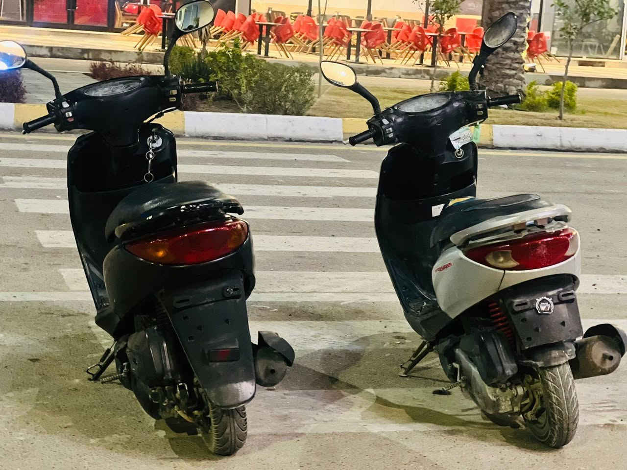 السلام عليكم مرخصت الادمن دراجات عدد اثنين للبيع
النوع بريز

بغداد حي الجهاد
واتساب ***********
