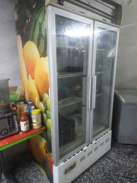 براد بابين • مستعمل • نقص شمعة