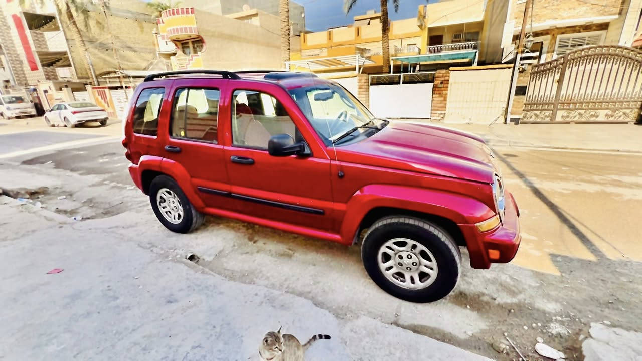 لبرتي ٢٠٠٦ للبيع السعر ٧٠ المكان بغداد البلديات الصدر نص ونص بيها باب وجاملغ صبغ عكس السايق رقمها مميز تبريد تدفئة شغالات هذا رقمي ***********
