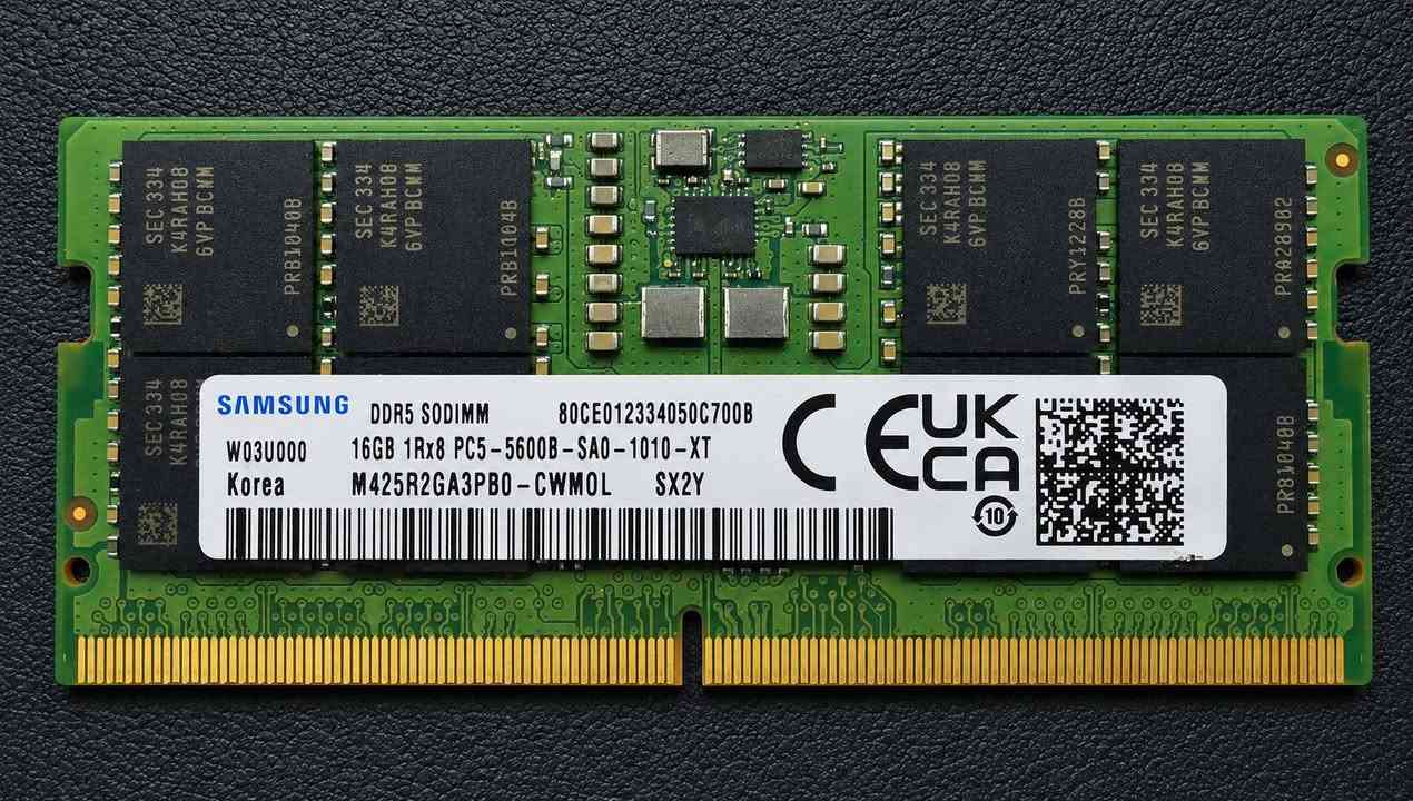 السلام عليكم 
للبيع 

Samsung nvme 980 1T  
الصحة 🔋98% 
السعر/ 200٫000
Samsung Sata QVO 870 1T 
الصحة 🔋98% 
السعر/ 135٫000
Samsung nvme 512GB
الصحة 🔋96% 
السعر/80٫000

رامات لابتوب
Samsung DDR5 5600MHz 16GB 
السعر/ 190٫000 
Samsung DDR5 5600MHz 8GB 
السعر / 95٫000

مكاني كركوك حي حدن مجمع الامل ستي 
توصيل جميع المحافظات 5 الاف 
***********
