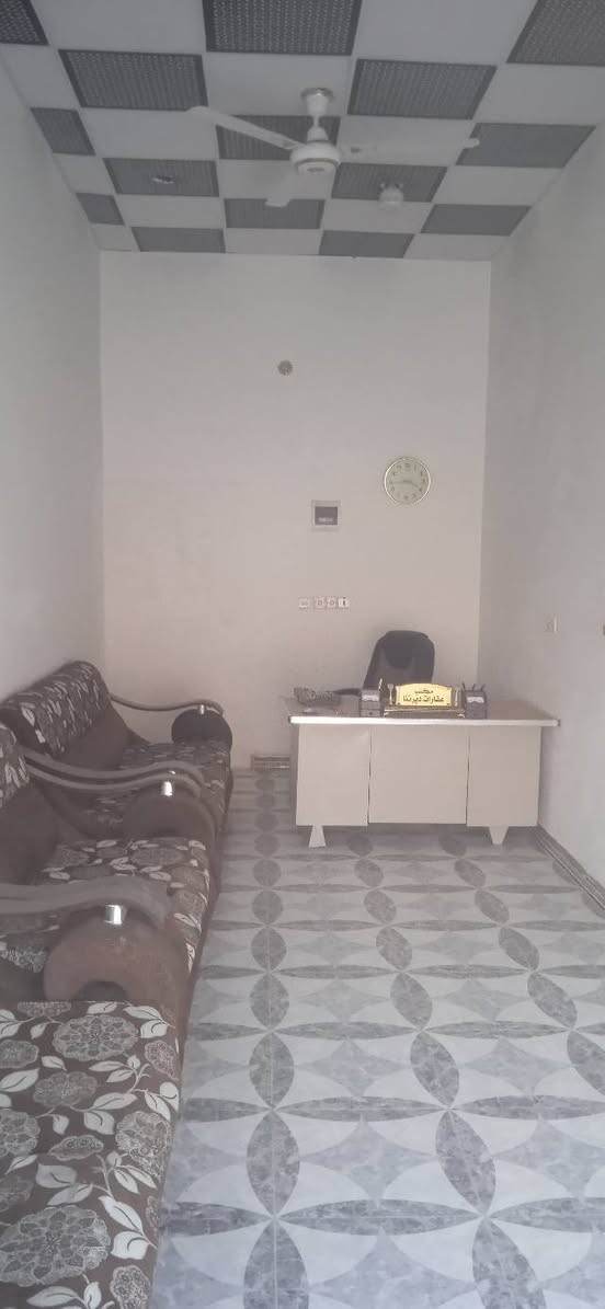 محلات للايجار
العنوان ابي الخصيب طريق ابو كوصره من مدرسة تدمر باتجاه طريق الفوك
 الواجه 3 متر والنزال 7,5 متر 
سعر الايجار 120 الف 
الهاتف ***********
