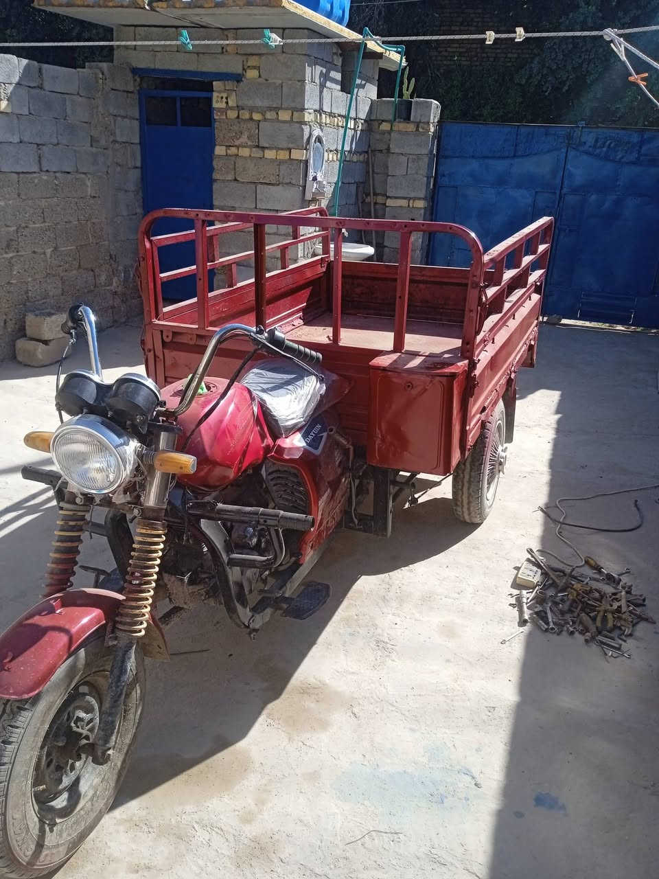 ستوتة للبيع مكان سبع البور شارع سوداني قرب ابو حمزة ابل طيور تصال *********** اوراق بينقص شغالة كاملة كل نقص مابيها
