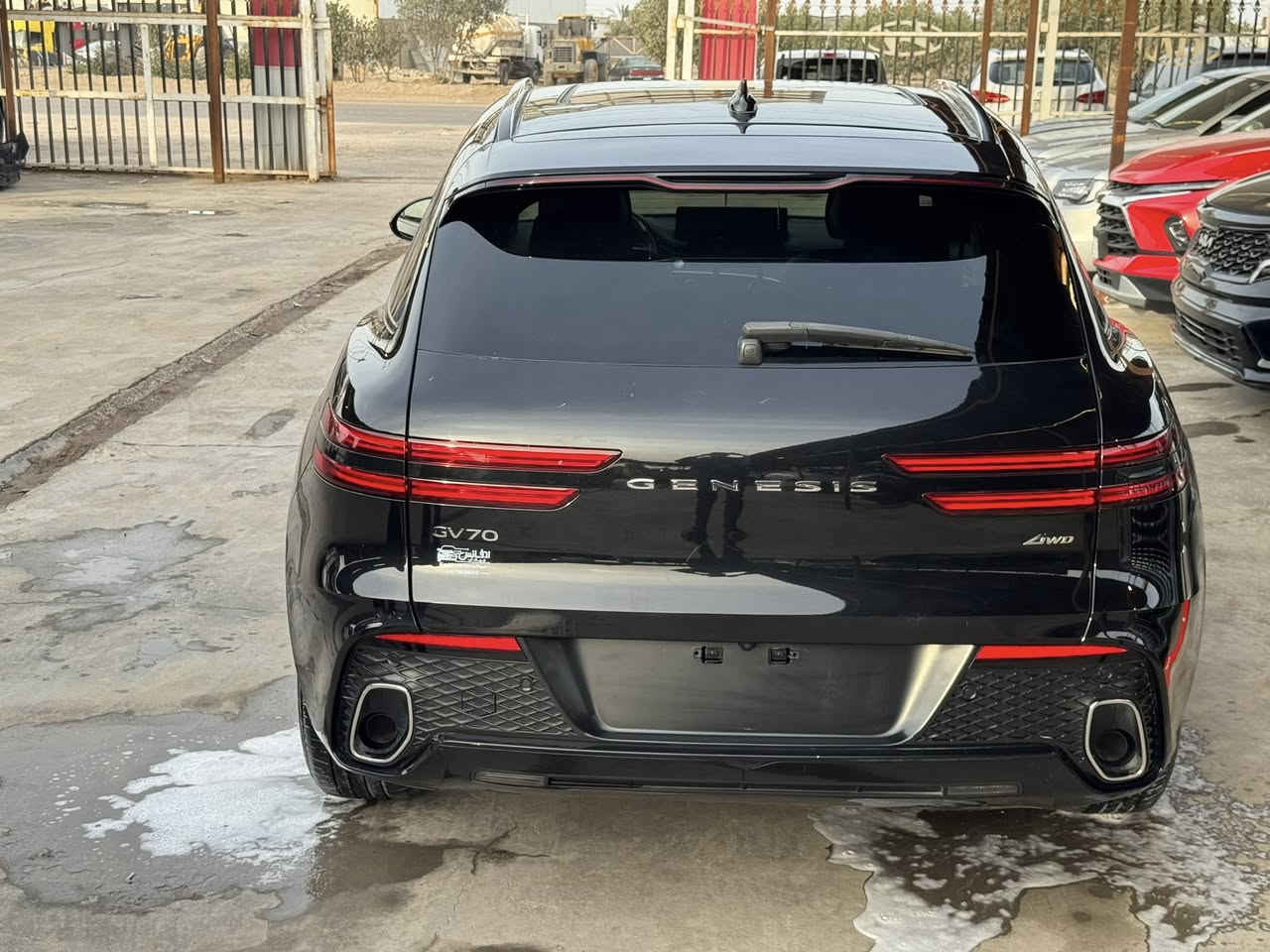 السلام وعليكم                        جنسيز جيفي سبعيين70مديل2023  لمواصفات فتحة حساسات خلفيه مرايات شفط سندوق كهربائي تبديل أربع قطع نفس الونن لمحرك 2500 اربعا سلندر. كشناات  جلد. ساره ماشيه 12000   سعر. (190$)    وبيهه مجال.              رقم الهاتف (***********) (***********)
