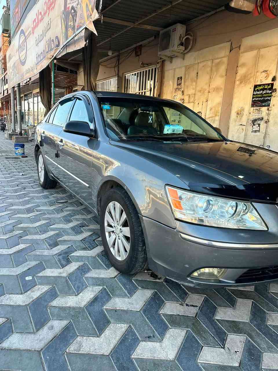 مكلف بل نشر :سوناتا للبيع موديل  2010 سياره نضيفه محرك وكير مكفولات محرك 2400 السياره نضيفه بمعنه الكلمه الف ما تصرف عليه بيه كم قطعه صبغ ابيعلك حزام السعر 105$ مكان السياره الفلوجه رقم صاحب السياره  ***********
