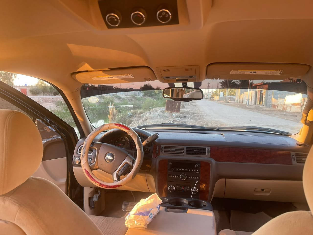 تاهو ادوات  مديل 10   للبيع نظيفه كلش كفاله من لكص والسرقه وانتر بول جاهزه للتزجيل. السعر 115 وبيه مجال.    
***********
