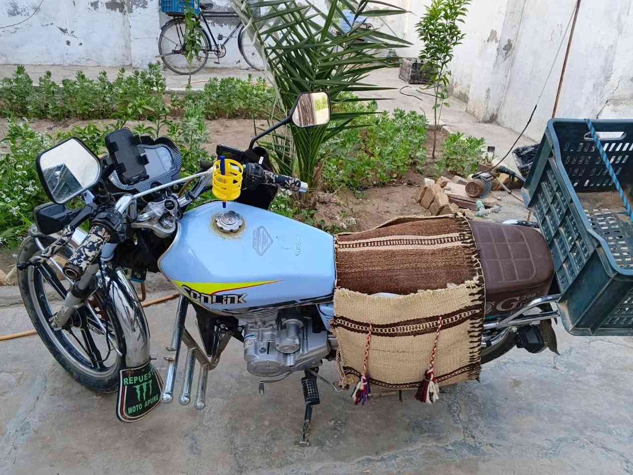 دراجه سيفان موديل 2024 اوراقه موجودة واسويلك مكاتبه محرك ما مفتوح كهربائيات شغاله سعره 650 وبي مجال  الشراي هذا رقمي ***********
