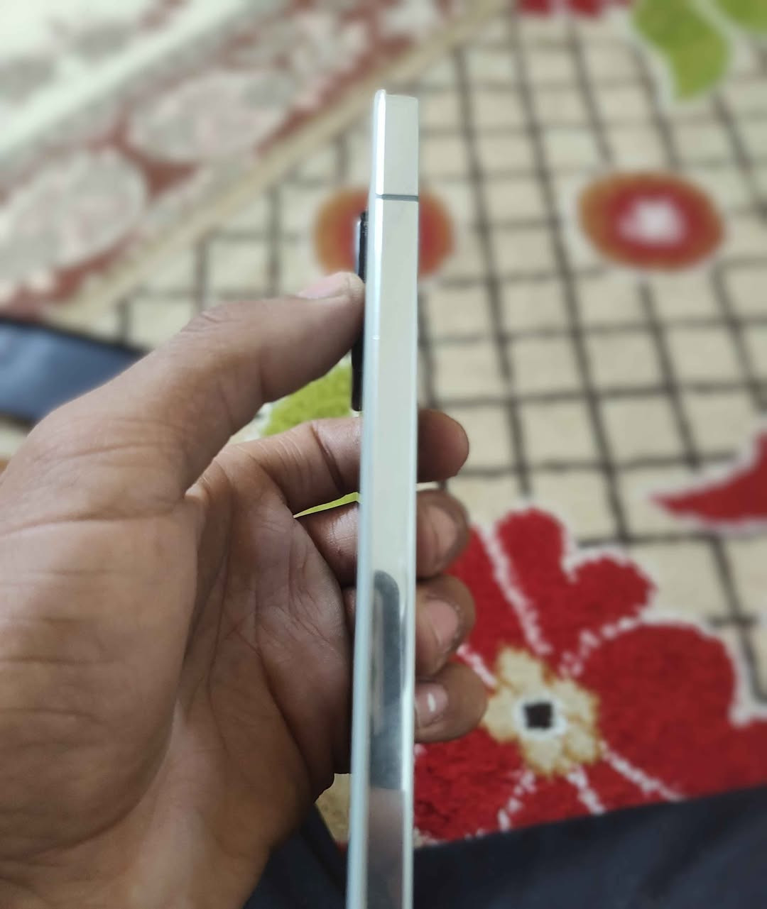 سلام علیکم

Mi 13 5g

12 ذاکره 256 رام

sn 8 gen 2 معالج

بيجي 120 فريم

الجهاز نظافه 93

شاشه سوبر اموليد 120 هيرتز

نسخة عالميه اندرويد 16 دبل شريحة

كاميرات شكاكيه من لايكه

فيديو 8K

مكفول من كلشي وتر بروف

بدون ملحقات فقط جهاز وكفر

عنواني بغداد مدينة الصدر 

هذا رقمي *********** بغداد, العراق
