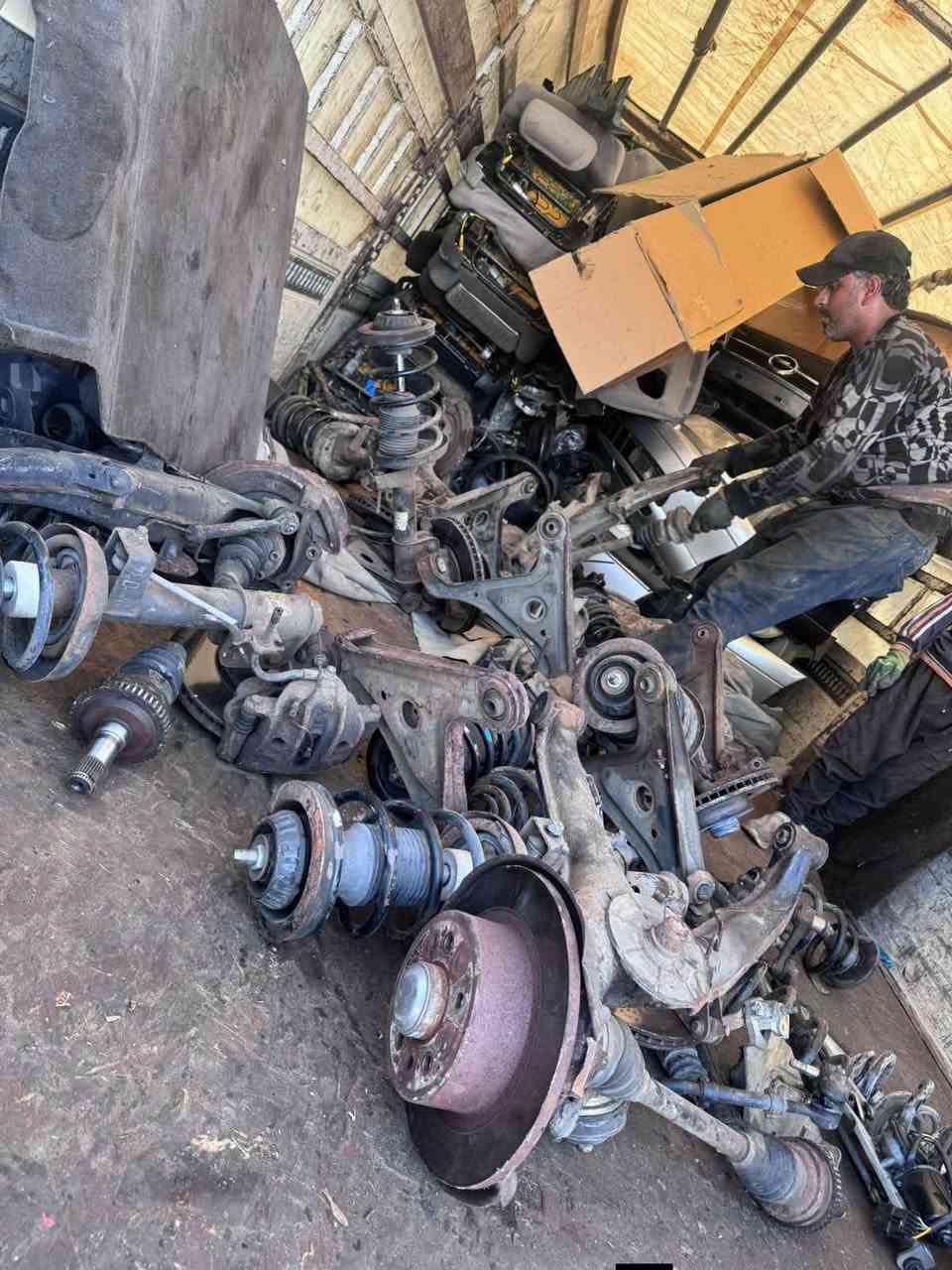 عرض خاص!!! عرض خاص!!! التوصيل مجاني  شامل جميع الغراض عده المحركات العرض محدود الى نهايه السنه…
الى زبائننا الكرام يتوفر غراض اوبل بزون ♥️

محركات جميع الاحجام وجميع الموديلات

العنوان/موصل/ مجمع اسود الرافدين 

للتواصل اتصل على الارقام☎️ 

*********** اتصال

*********** واتساب
