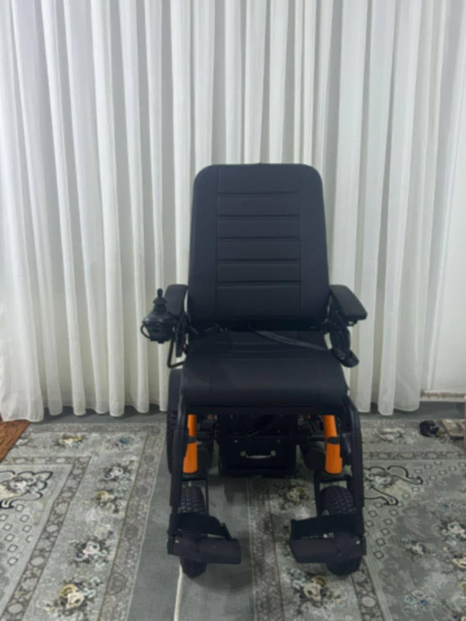 ئەم حاڕەبانە شەحنە بۆ فرۆشتنە 20ڕۆژە کڕاوە دوو پاتری گەورەی هەیە تائستا دەشەحن نەگراوە زۆر نوئیە شوئن دەربەندی خان


**إذا كنت صاحب هذا الإعلان وتريد حذفه لأي سبب، رجاءا أرسل رسالة إلى الدعم الفني**