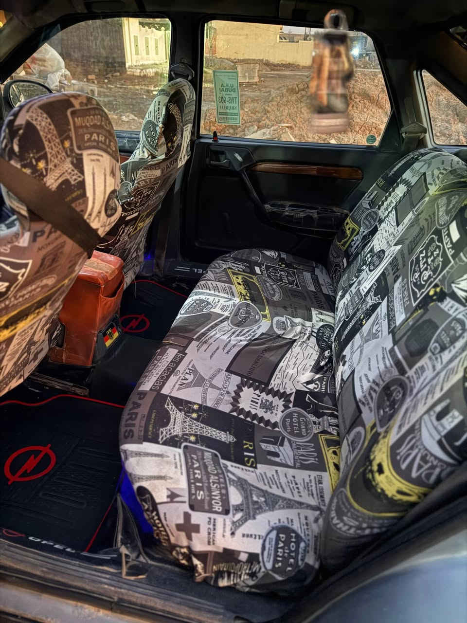 السلام عليكم /اوبل فكترا  موديل 91 رقم بغداد سنويه لل28 بأسمي  سياره كامله من كلشي لايت عدسه كامره اماميه وخلفيه مكاني ديالى الخالص السعر 30 ورقه 
***********
