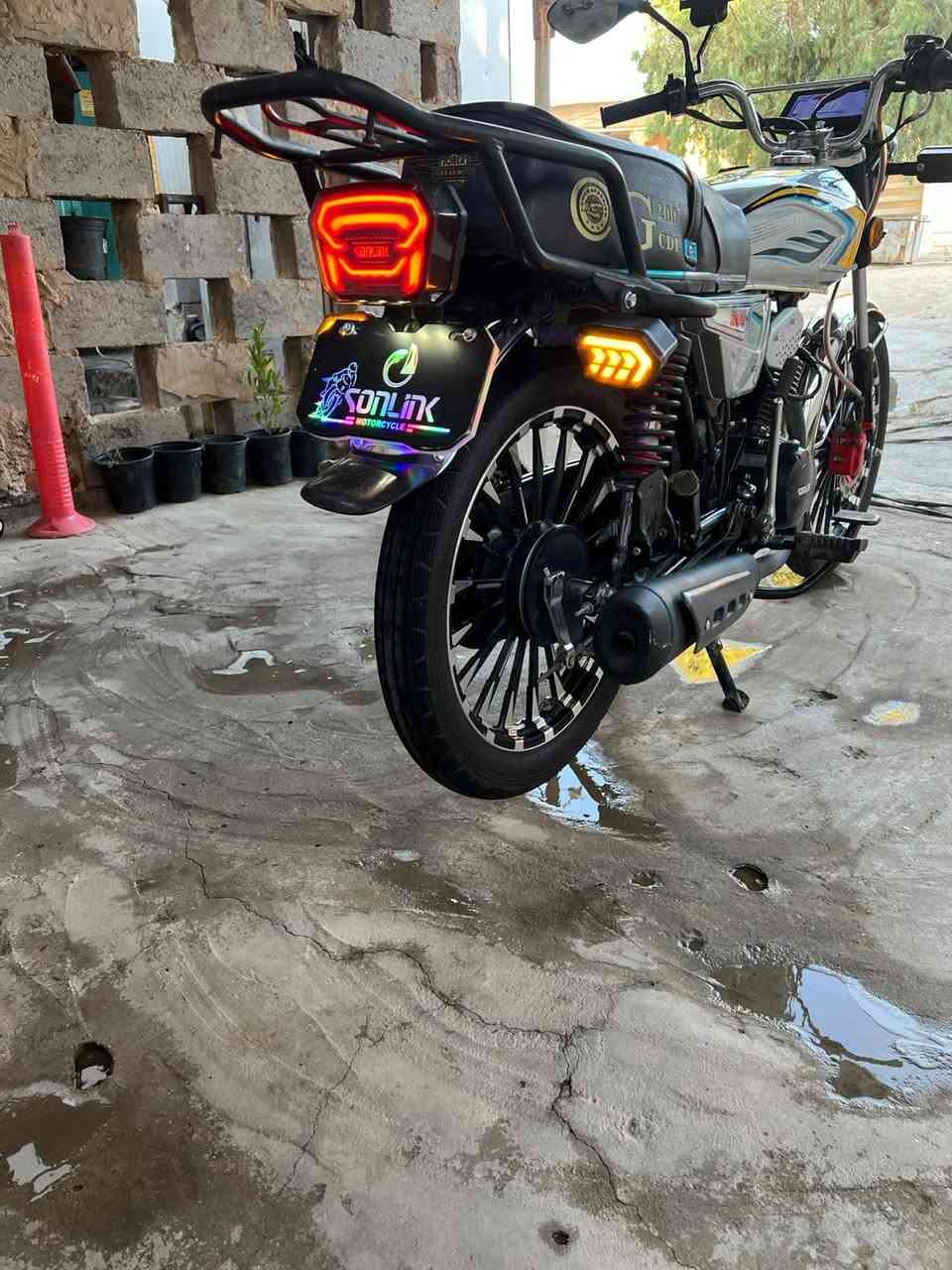 دراجه سولنك  5كير محرك 200cc
موديل 2025 دراجه كامله مكمله وخير من الله 
كلهة بلادي بعدهة جديده

‏‪***********‬‏
