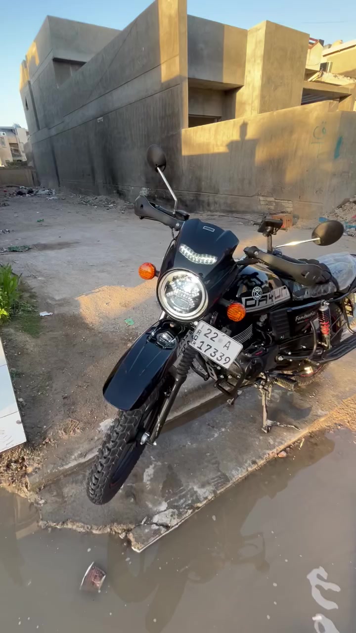 السلام عليكم اخوان دراجة دايوان 200cc موديل 2026 ماشية الفين يعني مو اخت الجديدة لا جديده استخدام شخصي صارلها شهرين تقريبا عندي وهذا ممشاها مكان الدراجة بغداد اليرموك ***********

