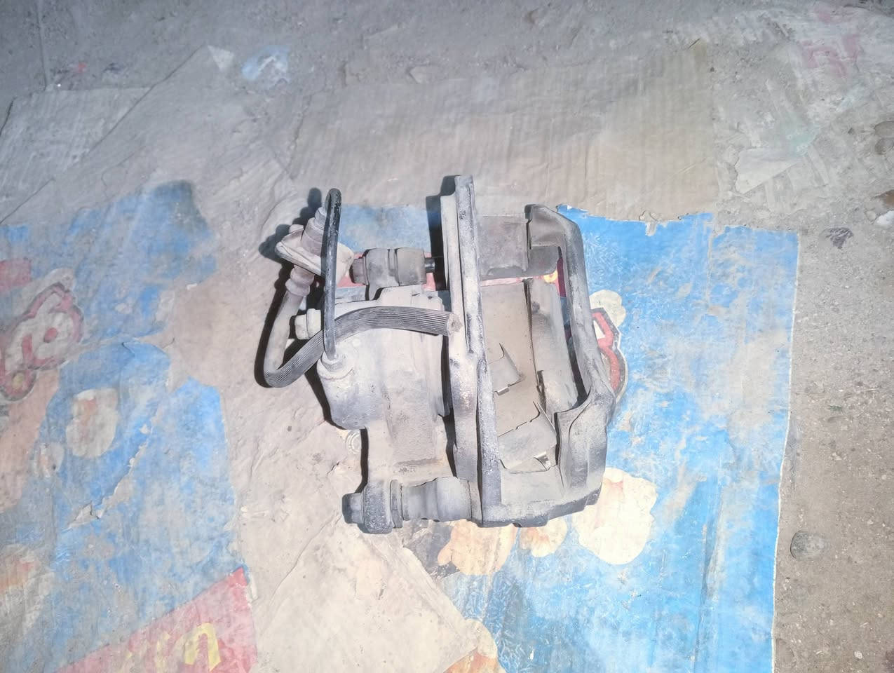 السلام عليكم
غراضه بطه بلادي شرط العمل 
مسطرة نوزلات +تخم عدد 2 نزول
كمبريسر شرط عمل+فج بلادي سياره بطه شرط العمل
للستفسار الانتصال على الرقم
***********
