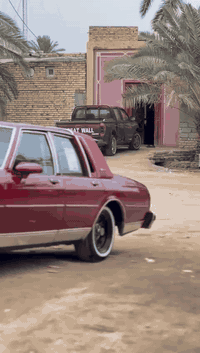 السلام عليكم كابرس موديل ١٩٨٩
السيارة جاهزه ومصروف عليه مال جنايه 

١-تاير جديد رنكات حجم١٦ ستيل + باتري جديد

٢_صدر جديد

٣_كير جديد 

٤_طوافه بانزين جديده + حلابات جديده بل بجيسس

٥_هاند بريك شغال 

٦_منظومه تبريد جديدة كمربريسر SD + تدفئ شغالة نار  

٨_سستم سماعات وشاشه 

١٠_ سكنات والكلوبات كلهن جدد بل كارتون 

١١_أكسل قفل جديد بل كارتون ٤١/١٧    

١٢_ربع جلد كله جديد من اقماشه والجلده والفايبره شادهن

١٣_ادامة محرك بلكات ايسي ديلكو +فلتر بنزين +حلاب

١٤_كهربائياتها كلها شغال من كلوبات داخليه وخارجيه

١٥_كراسي كهرباء

السياره امنه الله ربع متصرف عليه كامله مكمله السيارة مو غاليه على اليدور شي نظيف وجاهز الي ميشتري لا يشارك رائيه كلمن عنده رائيه. السعر ٧٠ بيه مجال 

مكانه : ناصريه سيددخيل

للأستفسار ***********
