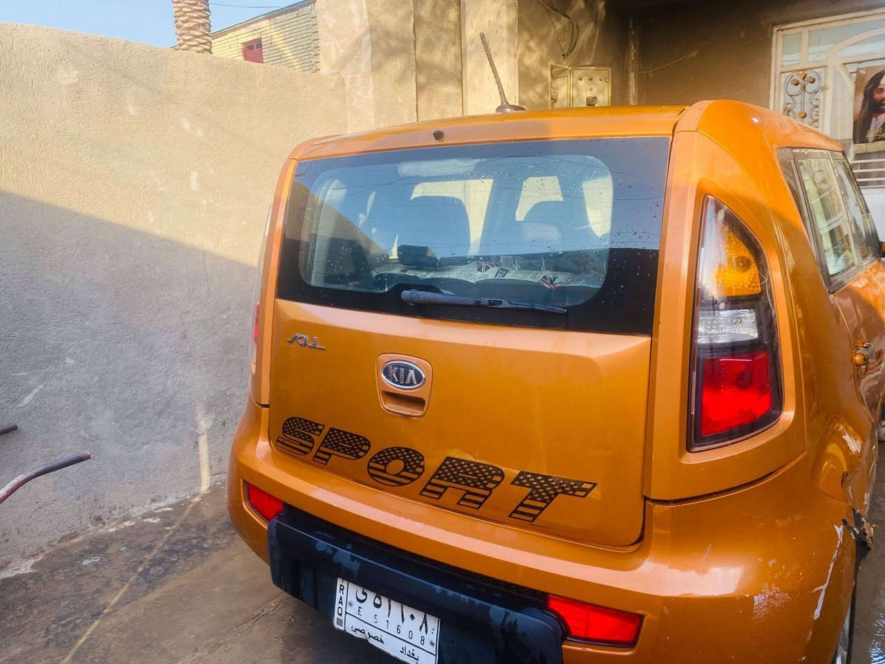 كيا صول موديل ٢٠١١ وارد امريكي فول مواصفات بيه ٣ قطع بنيد جاملغ باب تبديل اصلي بدون لغد السعر ٨٠ وبيها مجال اتصال على هاذ الرقم ***********
