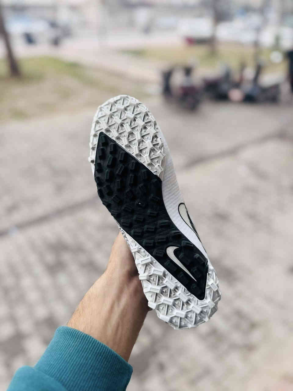 حذاء باله اصلي نضافه 100/100

قطعه مفوله 🔥

قياس 40 ونص 

توصيل متوفر جميع محافضات العراق 

***********
