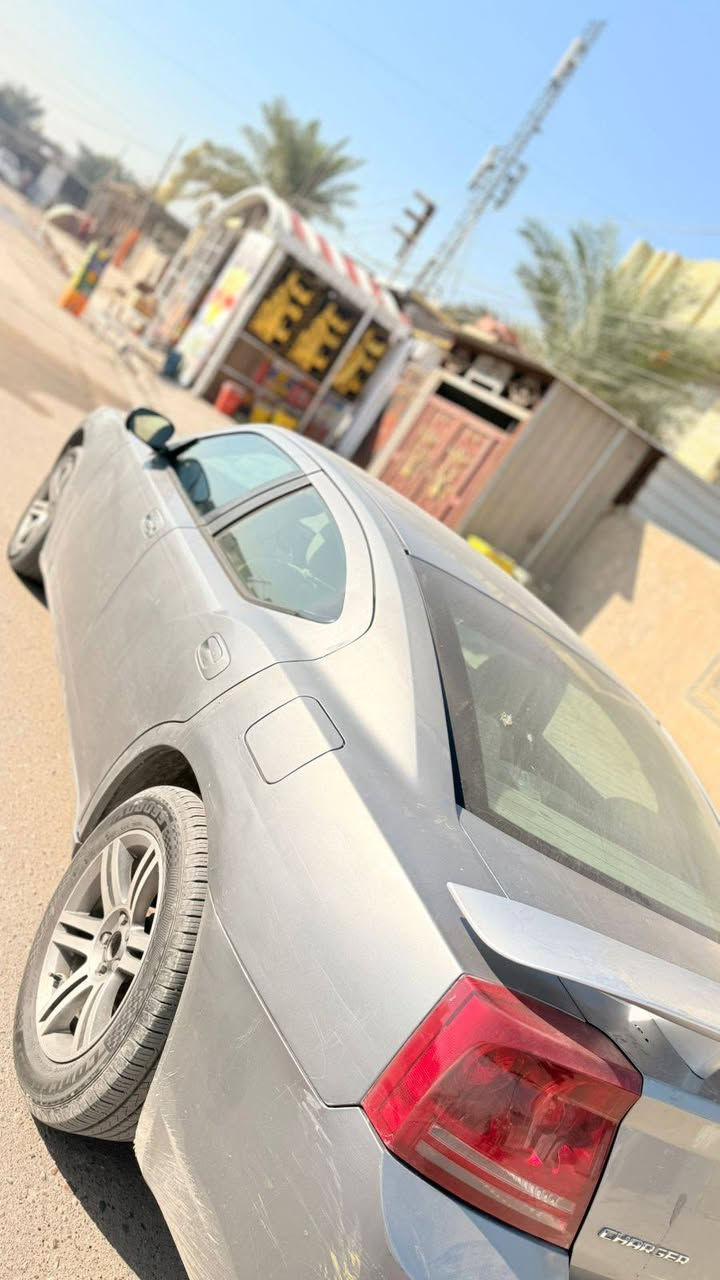 السلام عليكم جارجر٢٠٠٧ كلين بدون حادث مصبوغة حزام اثر شخوط مكينة اصل ٣٥٠٠ ٦سلندر رقمها بغداد انكليزي مكانها بغداد سعرها ٨٢اللي يحب يتصل ع ***********
