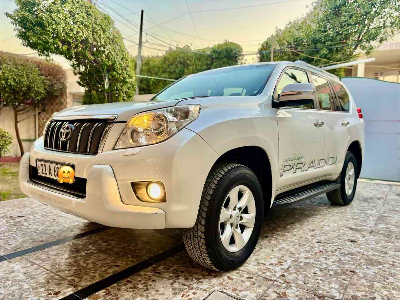 برادو  2010 محرك 4 سلندر  رقم مميز سليمانية سنوية وهزة وفحص كله جديد اب اسمي تحويل او وكالة اي وقت حاضر 
السيارة على ايد وحدة من الزيرو وحالين ماشية 214 الف كيلو حقيقي استخدام كلش نضيف داخلهة وغرفته نضافة 100% محرك كير صيانة كله بل شركة وكلة اصلي تخم تاير دنلوب جديد السيارة بلنسبة لمواصفات 4 سلندر فول كتلوكات وسويجات اثنين 

السيارة بيهة صبغ بين الباب والجاملغ على كد شبر اب شبر وبل هلال الخلفي صبغ اثر شخوط مال باب البيت 

الموقع بغداد الكرخ حي الخظراء 

نقد فقط بدون مراوس اعتذر 

السعر 205 ورقة 

الاتصال على ***********
