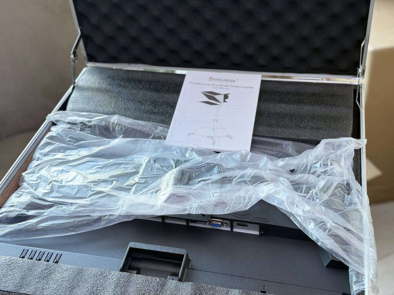 سلام عليكم جهاز التلقين عن بعد للبيع جديد غير مستخدم والسعر على الخاص للاتصال *********** متوفر واتساب
