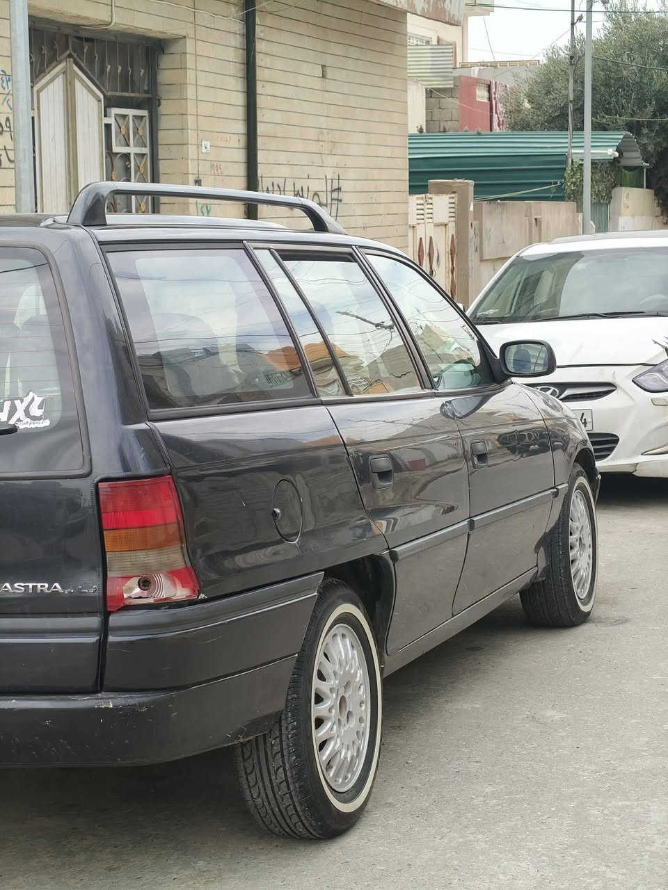 استره للبيع 18_1994 كاربون بانزين شرط التحويل طخم تايات للستفسار ***********
