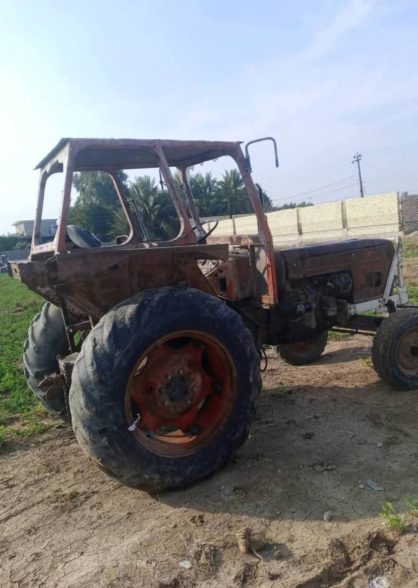 عنتر للبيع نضيف رقام وسنويه رقم بغداد بس بدون تحويل سعر مليونين 200 مكان خان بنى سعد ***********
