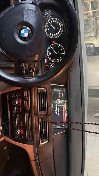 السلام عليكم 
سياره BMW740Li كرستاله 

سياره موديل 2014 
خليجي وكاله العروش السياره ماشيه 110 الف كيلو متر سياره بعدهي جديده و ما بيه نقوصات اله أشياء بسيطه سياره مكفوله كير و مكينه بلادي بدون اي نقص سياره بل واقع احلى من الصور 

مواصفات السياره 
بيبان شفط 
صندوق شفط 
تحكم الشاشه من خلال الماوس 
نظام صوتي من هارمن كاردون 
سياره بيه ٥ انظمه قياده 
‏(Eco_comfort_comfort+_sport_sport+)

فتحه سقف 
غسل الايت الأمامي من خلال مرشه الايت 
حساسات امامي خلفي 
كامره خلفيه 

السياره مكينه 3000تون تيربو 
تبريد و تدفئه بل كشنات 
السياره ٣ قطع تبريد 
و يعد بيه موصفات هواي 
السياره حادثه جاملغ و بنيد بدون ايرباك بيه تعديل بسيط بل لغد 

رقم بغداد تحويل ثاني يوم 

السعر 225ورقه و بي مجال 

للتواصل ***********
