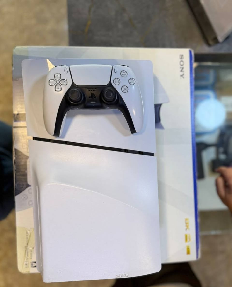 السلام عليكم
متوفر بالنقد والتقصيد (على بطاقة ماستر الرافدين حصراً )

- بلي 5 سلم 
- اكس بوكس سريس 
- بلي 4 سلم معدل نظام 9
- اكس بوكس ون اكس 
- اكس بوكس 360 

كل الاجهزة لا مفتوح ولا مصلح وضمان 10 ايام

العنوان :- نينوى / القيارة / الجدعة
ومتوفر توصيل لجميع المحافظات 
للحجز واتساب ***********
